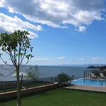 فيلة Brio